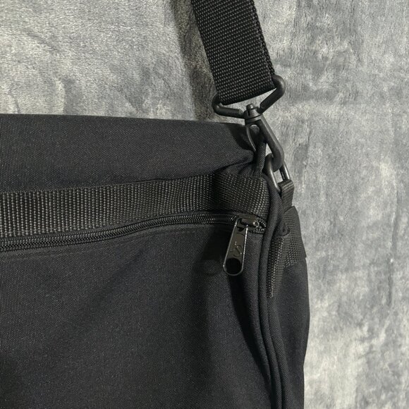 Jansport University Veritas Large Messenger Bag Black Unisex Briefcase - Picture 4 of 10